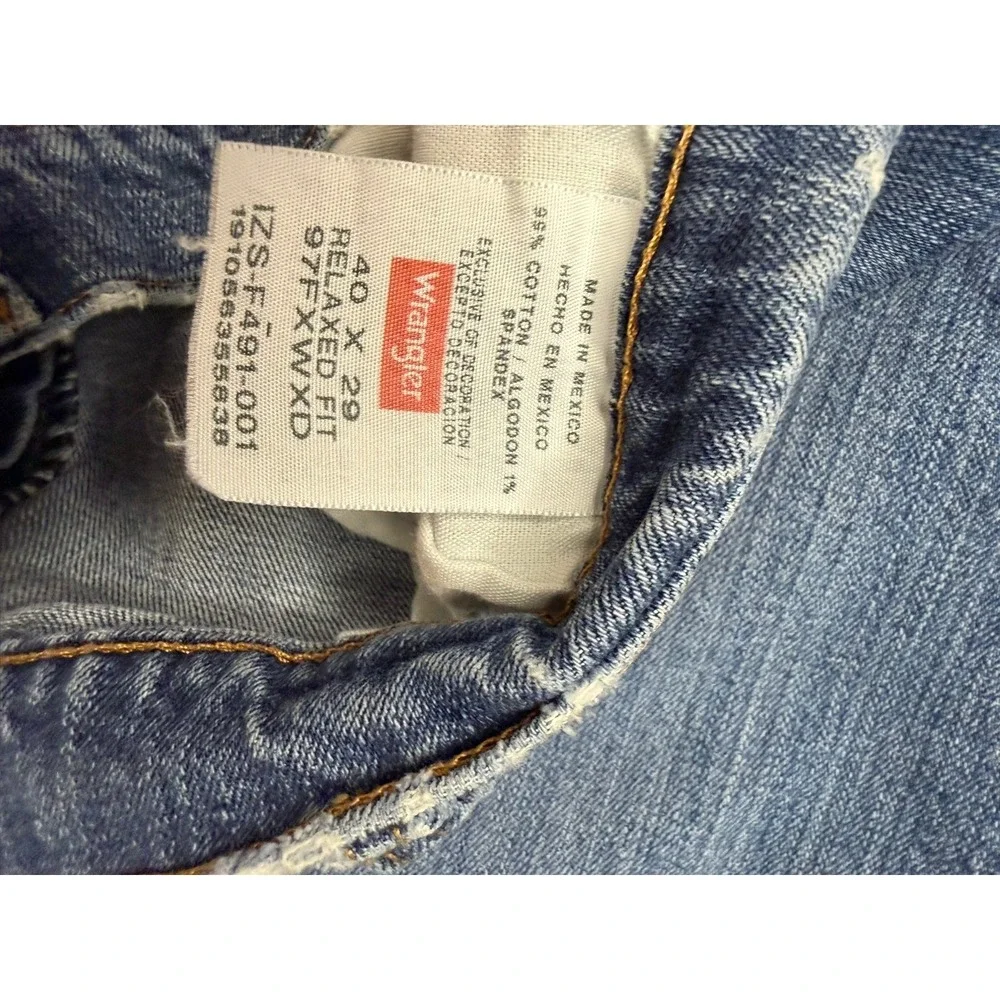 Wrangler Relaxed Fit Jeans Mens 40 x 29 Blue Denim Straight Leg Pants